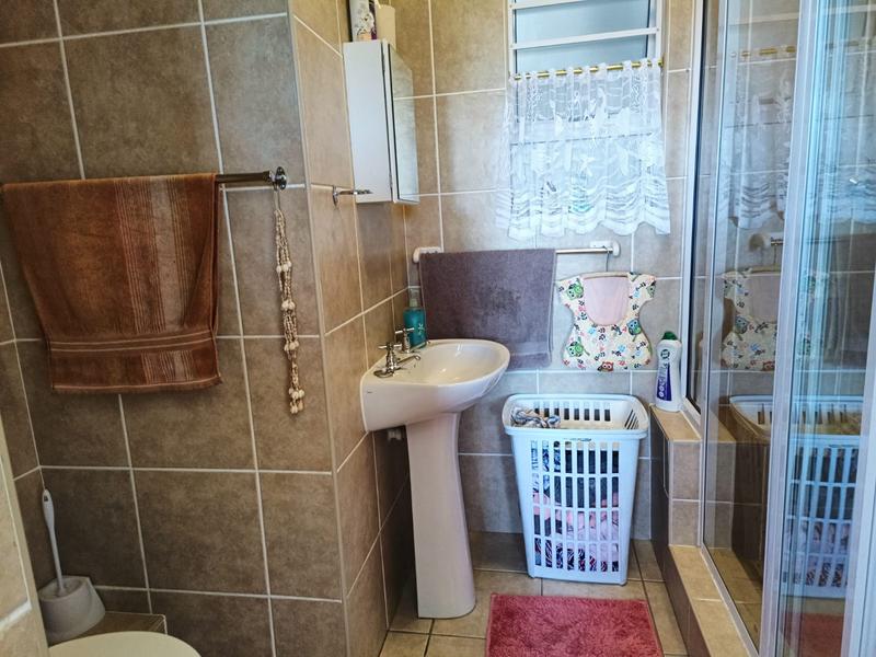 1 Bedroom Property for Sale in Sonkring Western Cape